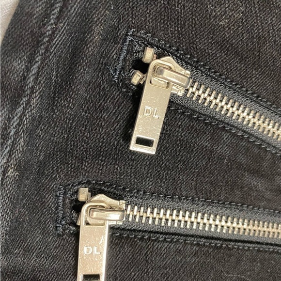 DL1961 Jessica Alba No.3 Instasculpt Skinny Jean with Extended Zip Detail - Picture 9 of 13